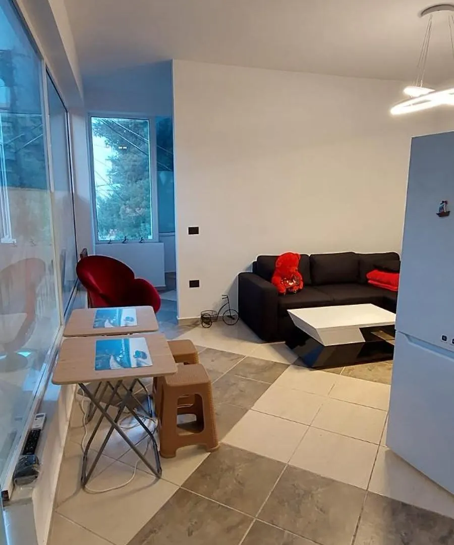 Apartment Thousand Kisses Sarandë 0*,